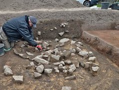 Grabungsarbeiten Burg B&uuml;nau